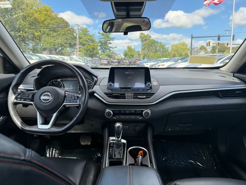 Used 2024 Nissan Altima 2.5 SR image 18