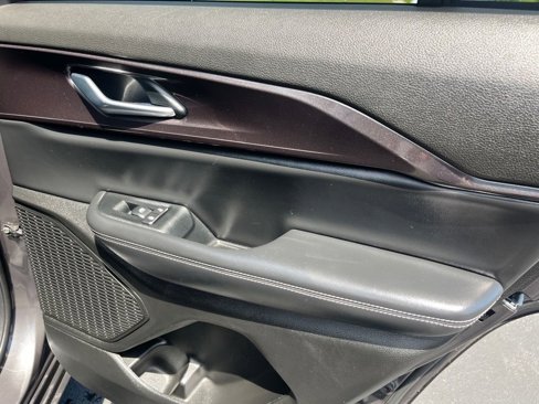 Used 2023 Jeep Grand Cherokee Altitude image 15