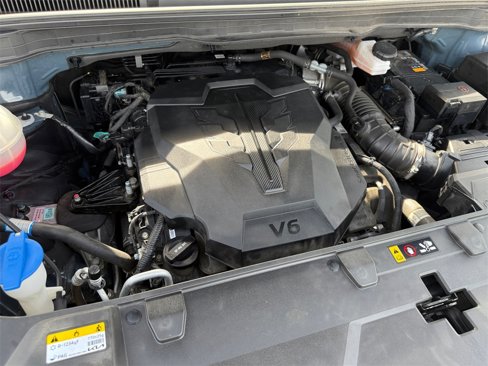 Used 2024 Kia Carnival SX image 22