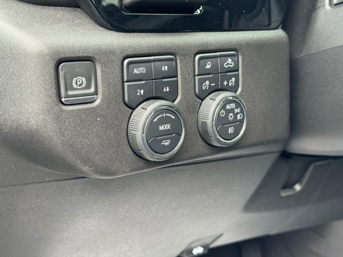 Certified 2024 Chevrolet Silverado 2500 LTZ w/ LTZ Plus Package image 17