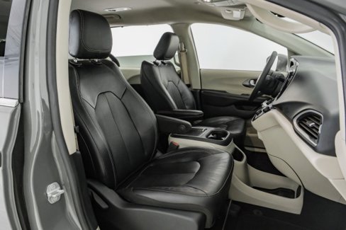 Used 2022 Chrysler Pacifica Touring-L image 29