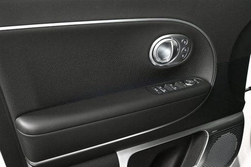 New 2026 Hyundai Ioniq 9 Calligraphy image 16