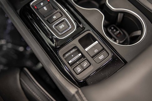 Used 2025 Honda Pilot Elite image 31