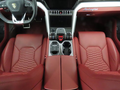 Used 2020 Lamborghini Urus image 17