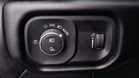 Used 2024 RAM 2500 Big Horn w/ Night Edition image 28