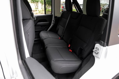 Used 2022 Jeep Wrangler Unlimited Sahara w/ Cold Weather Group image 50