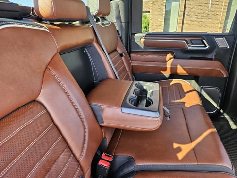 Certified 2024 GMC Sierra 2500 Denali Ultimate w/ Max Trailering Package image 18