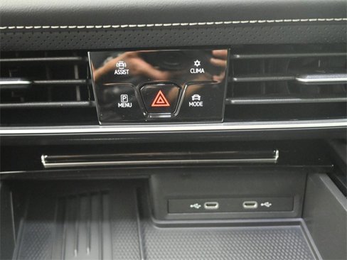 New 2025 Volkswagen Atlas SEL Premium R-Line image 19