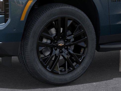 New 2026 Chevrolet Suburban Premier image 9