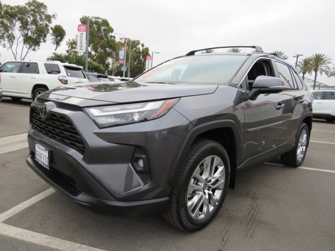Certified 2025 Toyota RAV4 XLE Premium image 3