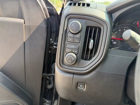 Used 2021 Chevrolet Silverado 1500 Custom Trail Boss w/ Midnight Edition image 19
