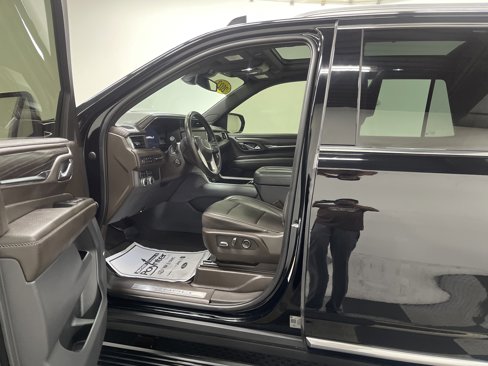 Used 2023 GMC Yukon Denali image 9