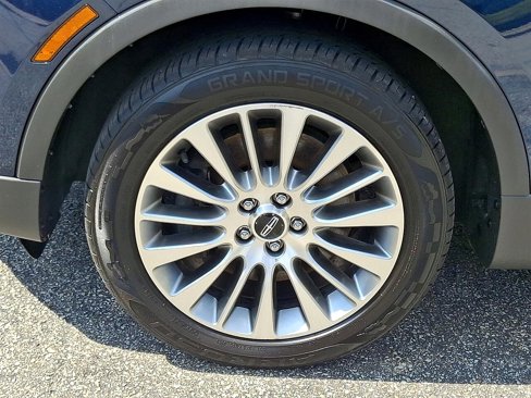 Used 2017 Lincoln MKC Reserve w/ Lincoln MKC Climate Package image 11
