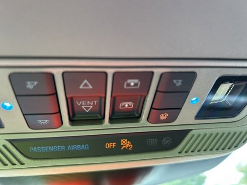Used 2022 Ford Explorer XLT w/ Equipment Group 202A image 29