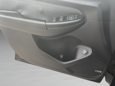 Used 2023 Chevrolet TrailBlazer RS w/ Sun and Liftgate Package image 19