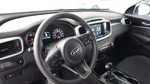 Used 2018 Kia Sorento LX image 9