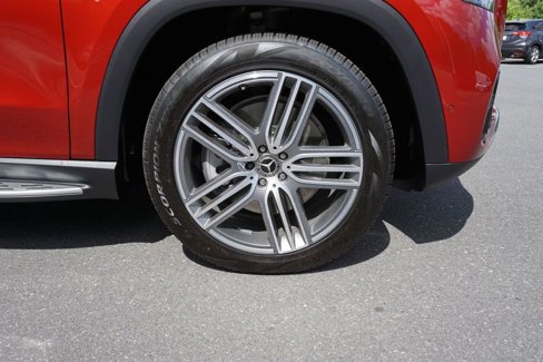New 2025 Mercedes-Benz GLS 450 4MATIC image 16
