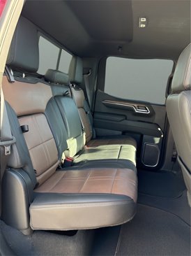 Used 2023 Chevrolet Silverado 1500 High Country w/ Technology Package image 15