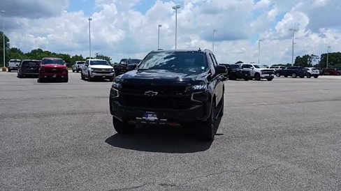 Used 2023 Chevrolet Tahoe Z71 w/ Luxury Package image 3