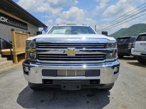 Used 2015 Chevrolet Silverado 2500 LT w/ LT Convenience Package image 6