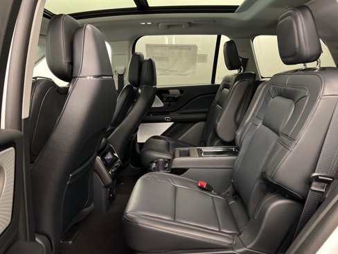 New 2025 Lincoln Aviator Reserve w/ Equipment Group 201A image 31