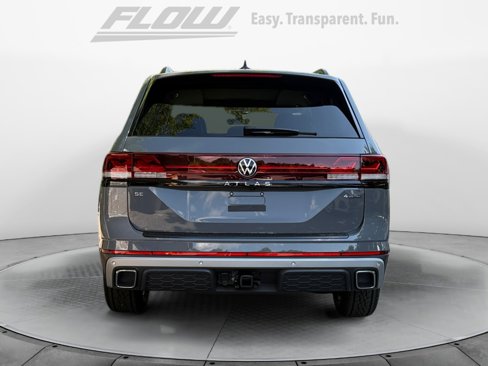 New 2025 Volkswagen Atlas Peak Edition SE image 6