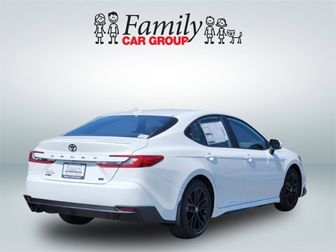 New 2026 Toyota Camry SE image 3