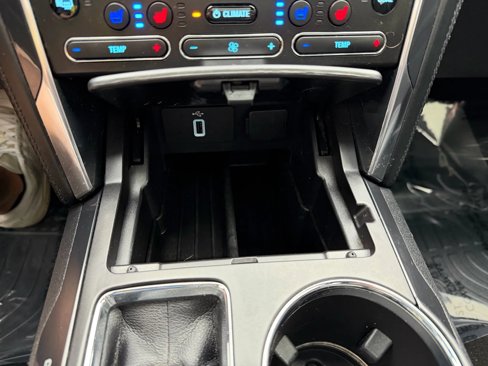 Used 2019 Ford Explorer Platinum image 28