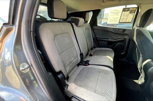 Used 2022 Ford Escape SE w/ SE Sport Appearance Package image 25