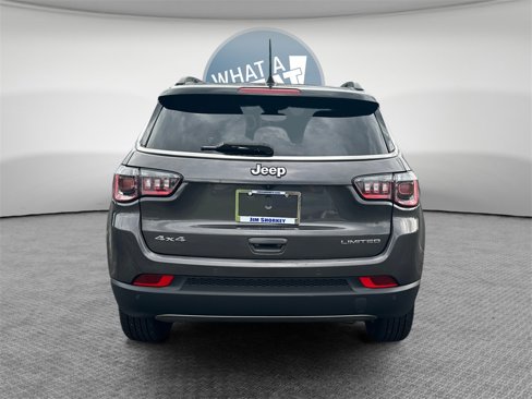 Used 2024 Jeep Compass Limited image 4