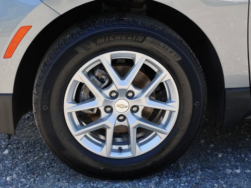 Certified 2023 Chevrolet Equinox LT image 9