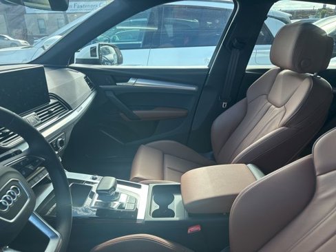 Certified 2025 Audi Q5 2.0T Premium image 7