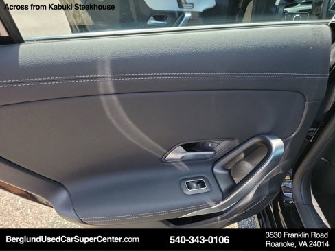 Used 2025 Mercedes-Benz CLA 250 image 21