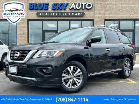 Used 2020 Nissan Pathfinder S image 1