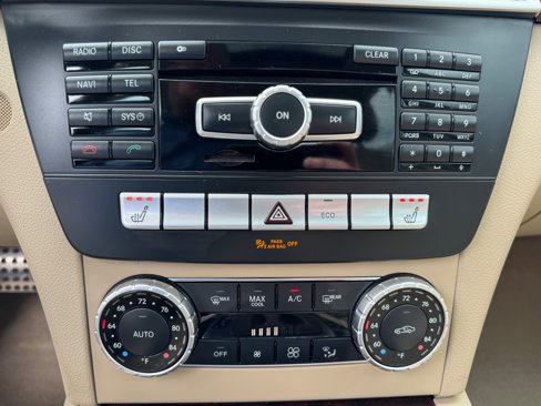 Used 2013 Mercedes-Benz C 300 4MATIC Sedan image 23