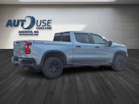 Used 2023 Chevrolet Silverado 1500 ZR2 image 8