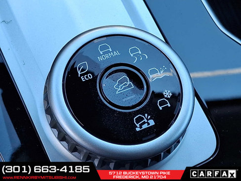 New 2025 Mitsubishi Outlander SE image 15