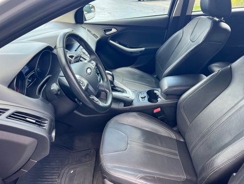 Used 2014 Ford Focus SE w/ Equipment Group 201A image 29