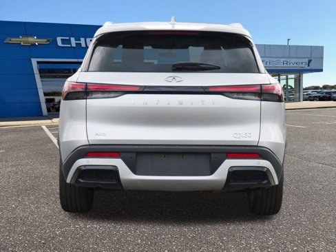 Used 2023 INFINITI QX60 Luxe image 4