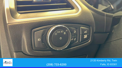 Used 2022 Ford Edge ST-Line w/ Cold Weather Package image 20