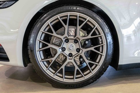 Used 2025 BMW M2 w/ Lighting Package image 32