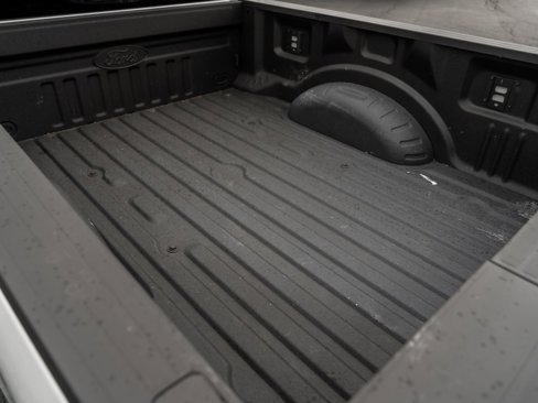 Used 2025 Ford F250 Lariat w/ Lariat Ultimate Package image 9