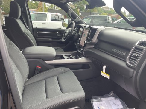 New 2026 RAM 1500 4x4 Crew Cab image 18