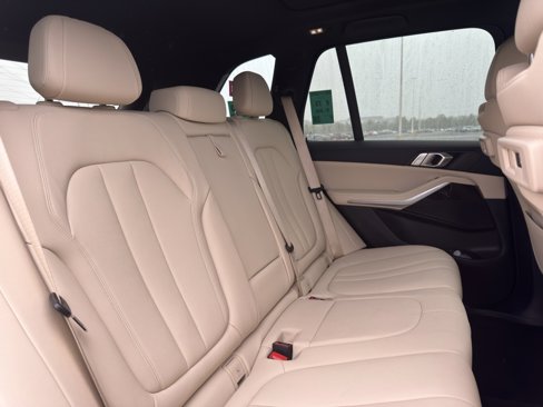 Used 2020 BMW X5 xDrive40i w/ Premium Package image 14