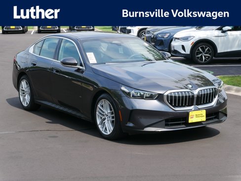 Used 2025 BMW 540i xDrive image 1