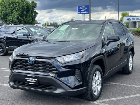 Used 2020 Toyota RAV4 LE w/ Carpet Mat Package image 2