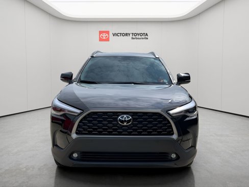 New 2025 Toyota Corolla Cross XLE image 8