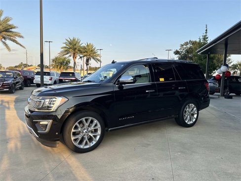 Used 2018 Ford Expedition Platinum image 4