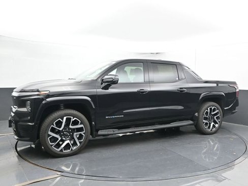 New 2025 Chevrolet Silverado EV RST image 6