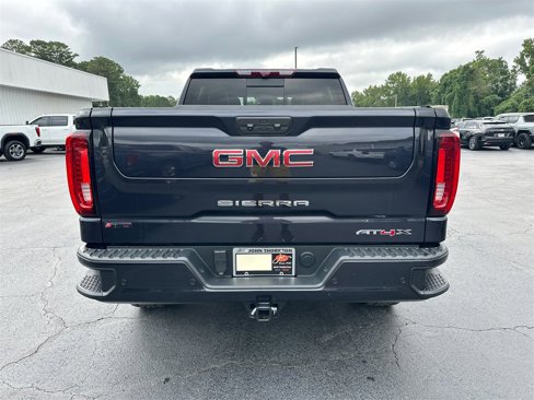 Used 2023 GMC Sierra 1500 AT4X image 7